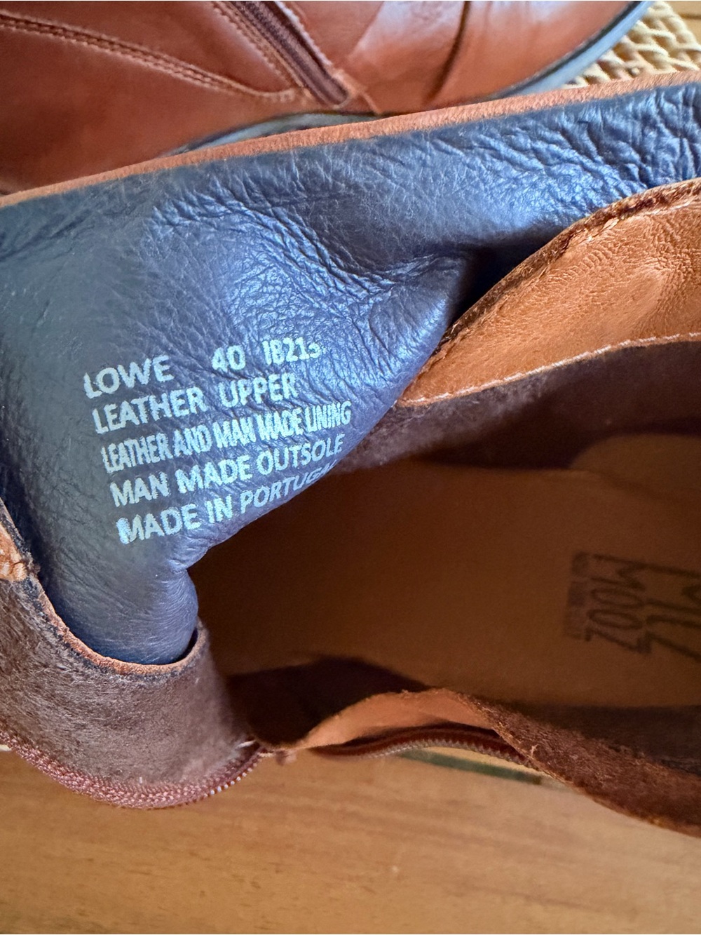 ⭐️ MIZ MOOZ Lowe Button Boot BNWOB size 40 / 9 - Picture 8 of 10